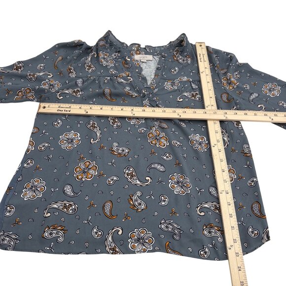 LOFT Ann Taylor outlet Women's size Medium Blouse Long Sleeves Gray Paisley - Picture 4 of 5